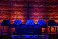 K1600_Fuenf-Hocker-KAMERAKUNSTcom